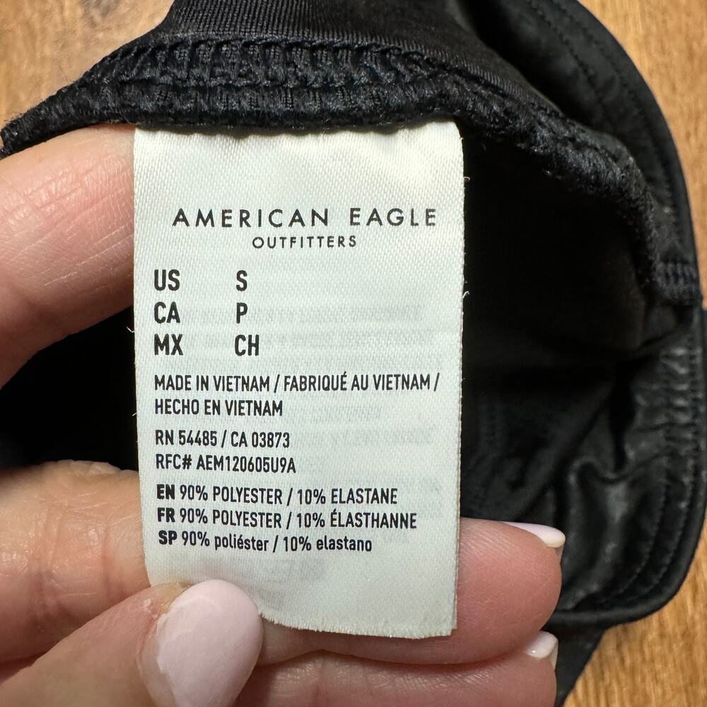 American Eagle Womens Solid Black Snack Print 7" Biker Shorts Yoga Size Small - Picture 4 of 8
